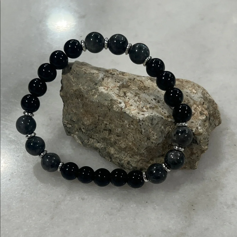 Artisan Black Onyx and Gray Moonstone Beaded Bracelet
